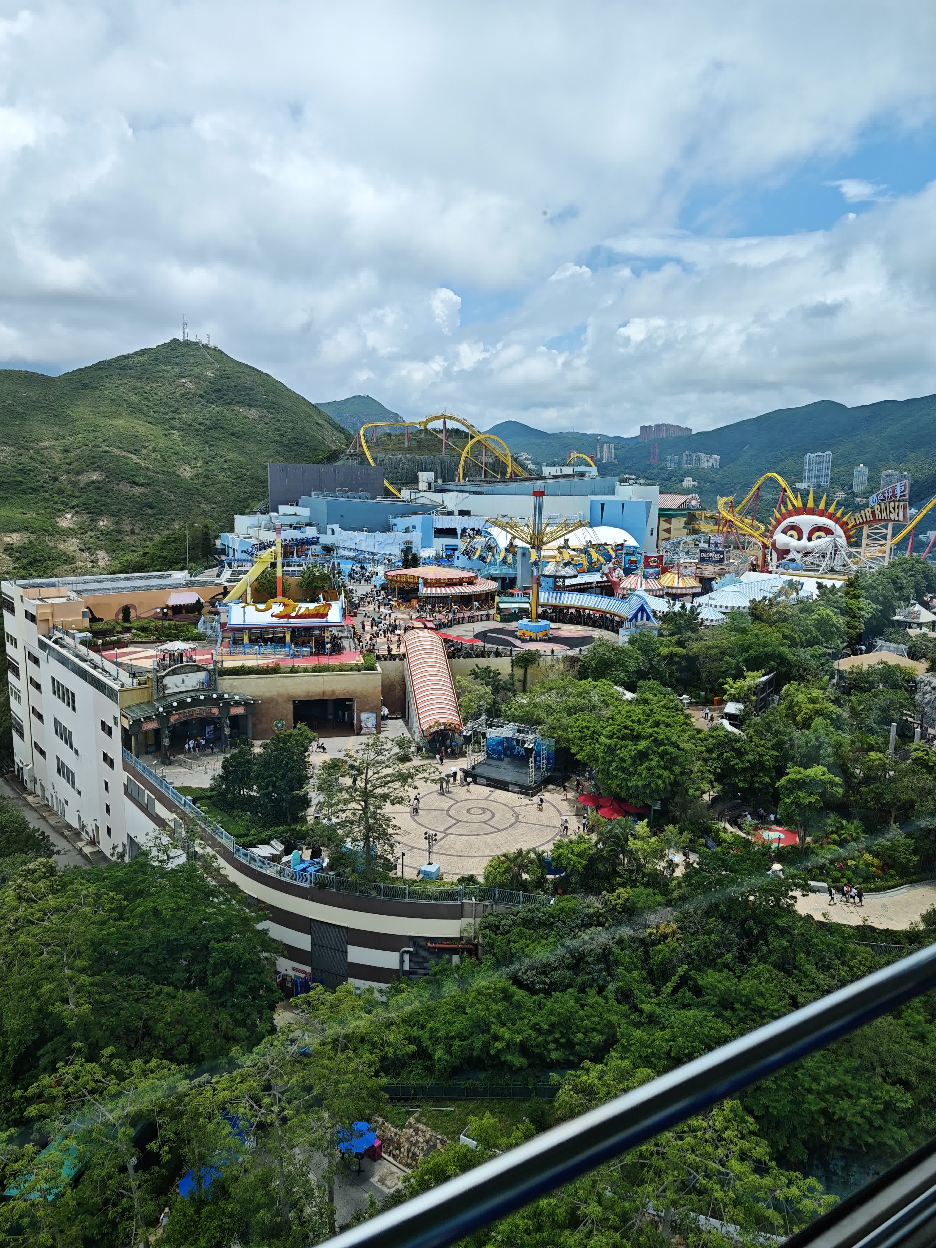 香港