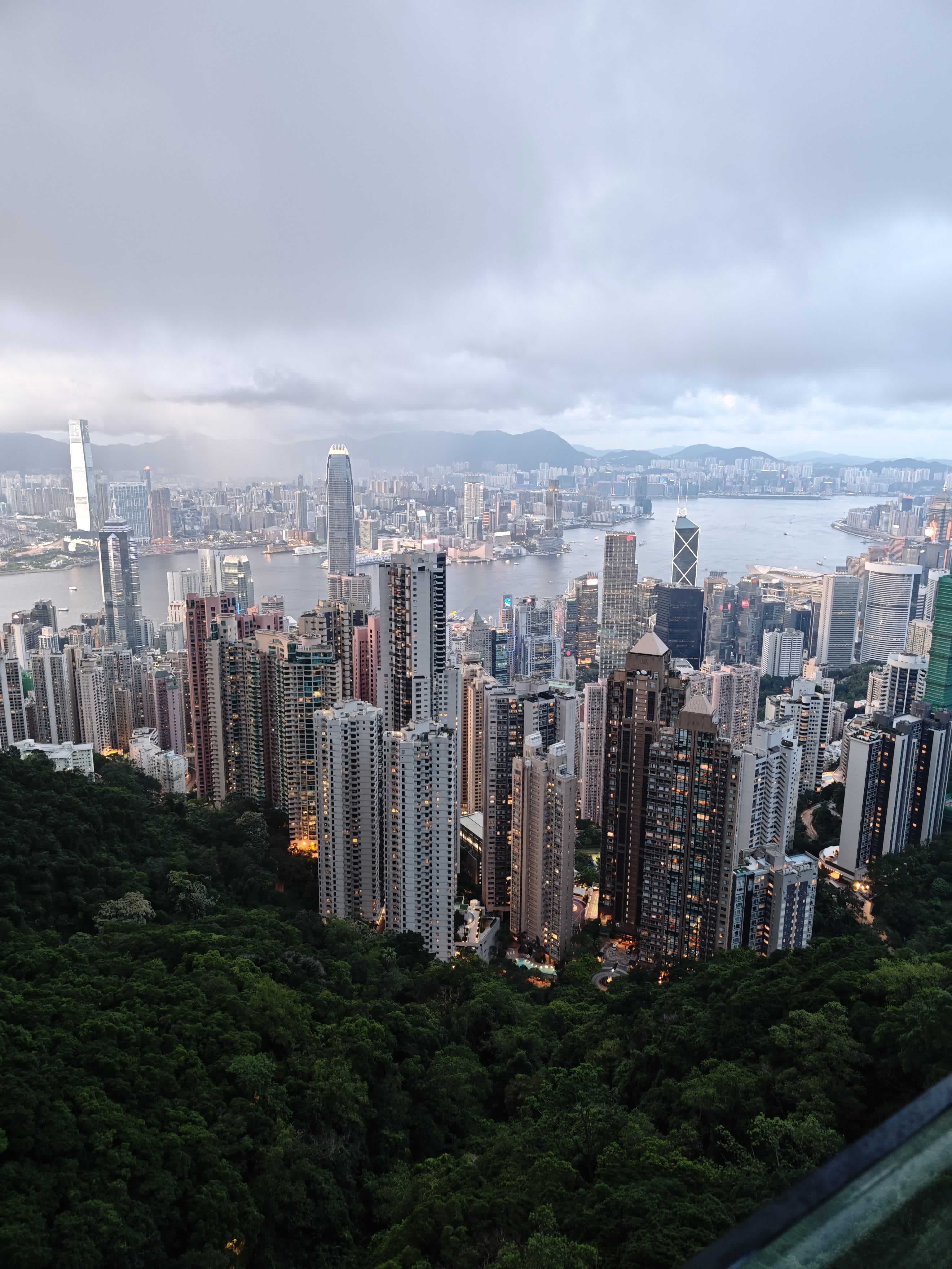 香港
